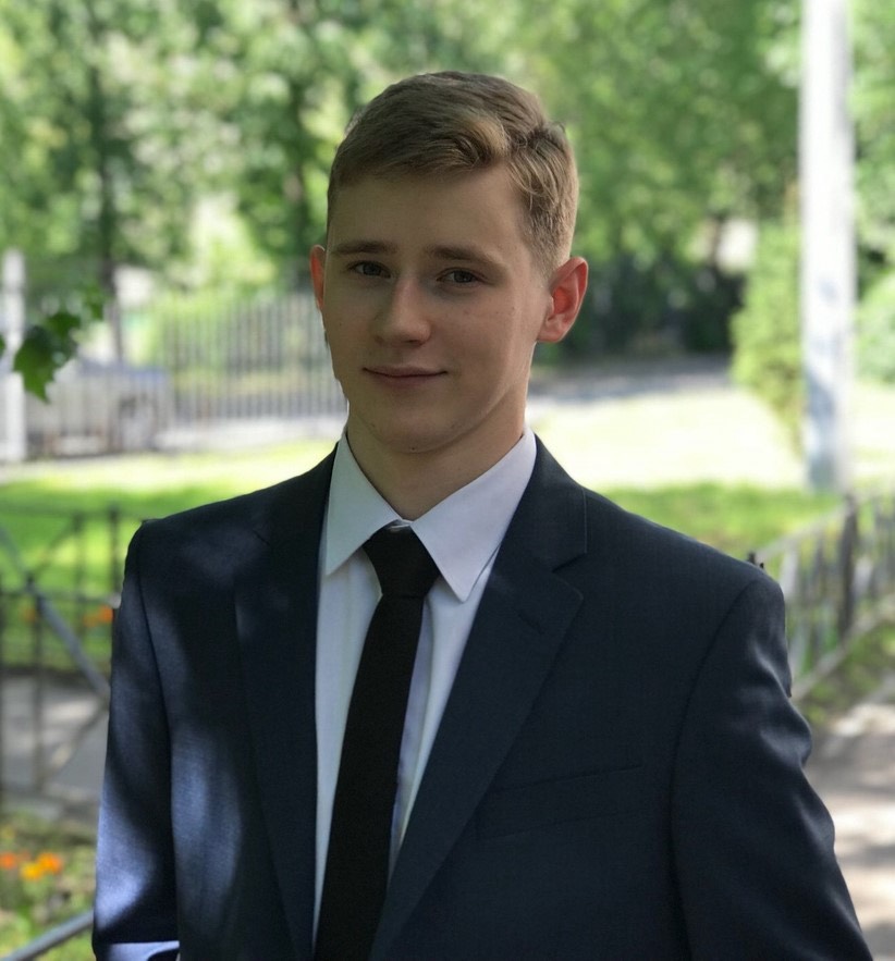 Александр Лебедев