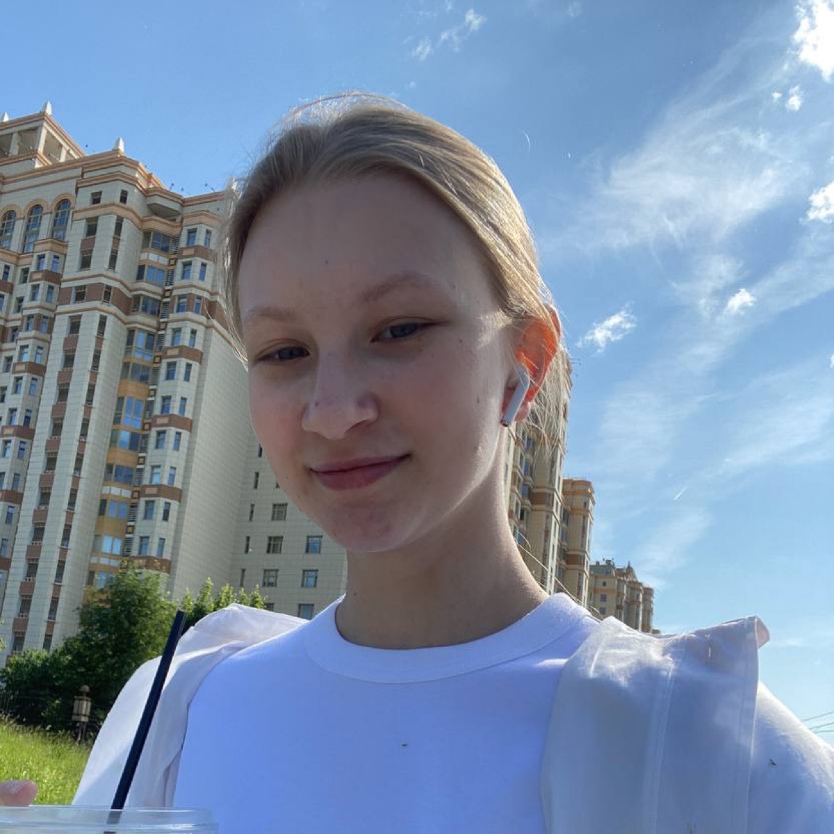 Алина Арос