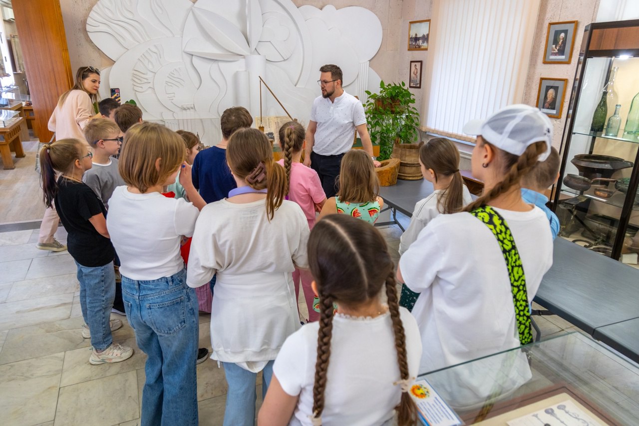 В честь Дня защиты детей дети сотрудников Департамента жилищно-коммунального хозяйства города Москвы посетили 💧Музей воды АО «Мосводоканал» | Сетка — социальная сеть от hh.ru