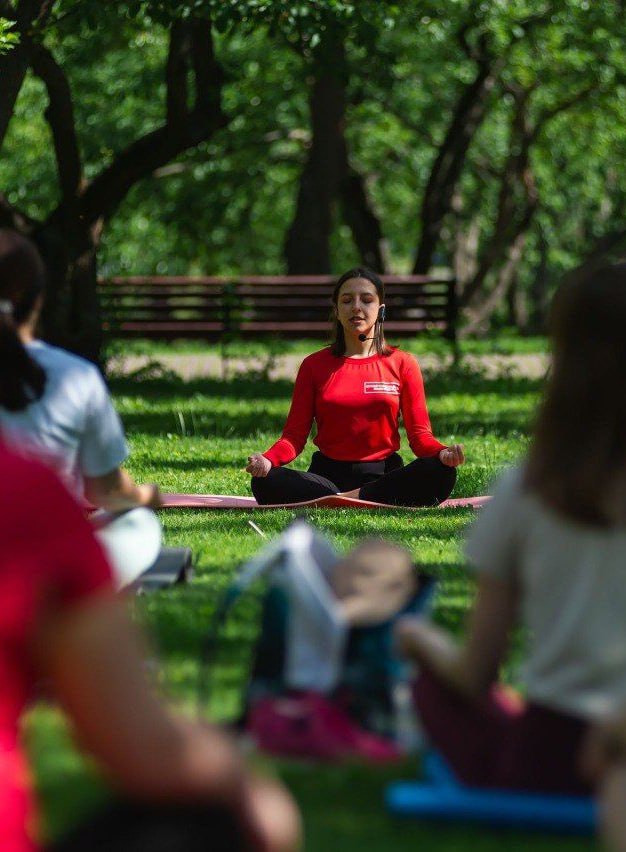 🧘🏼‍♀️Международный день йоги пройдет на ВДНХ
21 июня 09:00
Йога на свежем воздухе для всех возрастов и уровней подготовки, живые концерты, творческие мастер-классы, ароматные национальные блюда и погр... | Сетка — социальная сеть от hh.ru