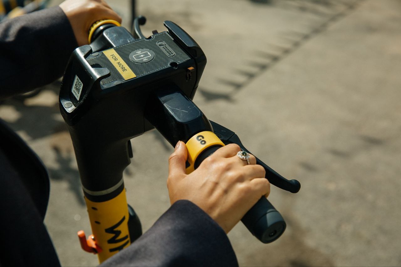 ⏺ Whoosh запустил в Сочи пилотный рейтинг пользователей самокатов для поощрения аккуратного вождения
Рейтинг учитывает опыт (число поездок), наличие штрафов, предупреждений и аварий, стиль вождения, к... | Сетка — социальная сеть от hh.ru