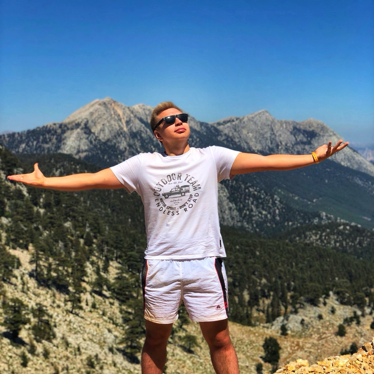 Никита Востриков