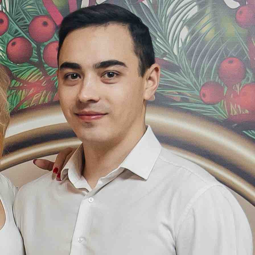 Павел Мартынов