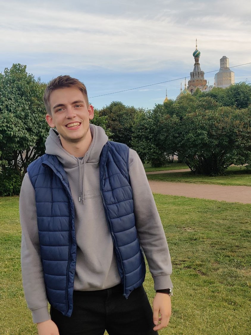 Денис Кочнев | Сетка — социальная сеть от hh.ru