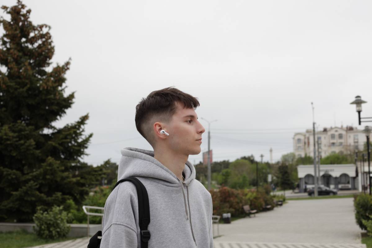 Глеб Лацынник