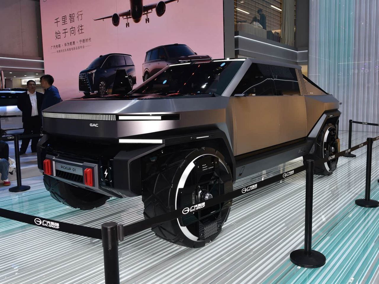 ❤️ В Китае появится свой Cybertruck — производство GAC Pickup 01 стартует в 2027 году
Очевидно, какую модель держали в голове китайские дизайнеры, однако это достаточно спорный образец для подражания,... | Сетка — социальная сеть от hh.ru
