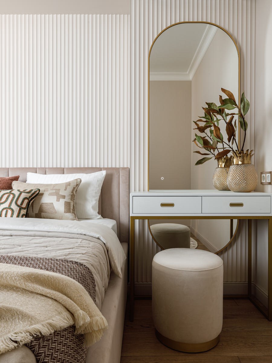 В Уфе, где солнце нечасто радует жителей, дизайнер Лена Бузина создала пространство, в котором света и уюта хватит на всех. Каким он сложился смотрите на сайте wajournal | Сетка — социальная сеть от hh.ru