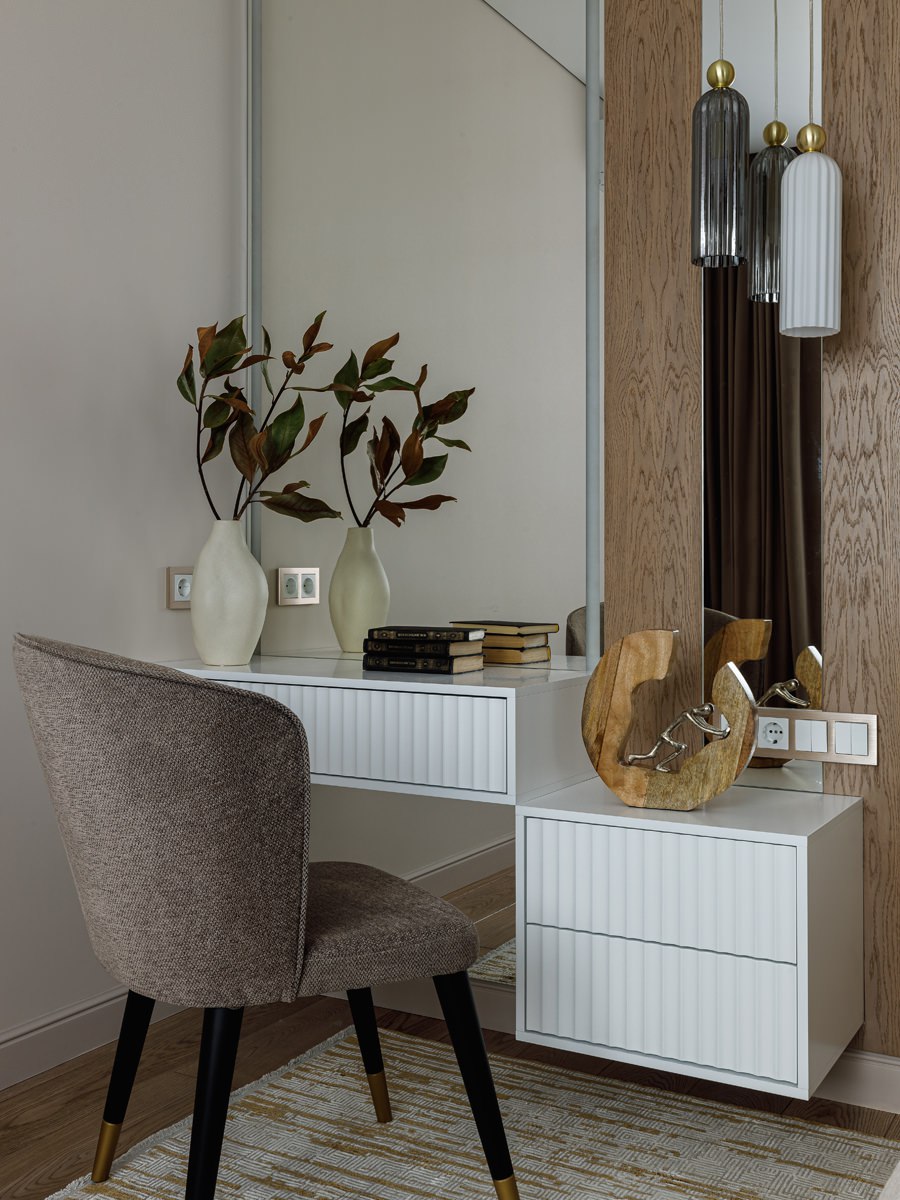 В Уфе, где солнце нечасто радует жителей, дизайнер Лена Бузина создала пространство, в котором света и уюта хватит на всех. Каким он сложился смотрите на сайте wajournal | Сетка — социальная сеть от hh.ru