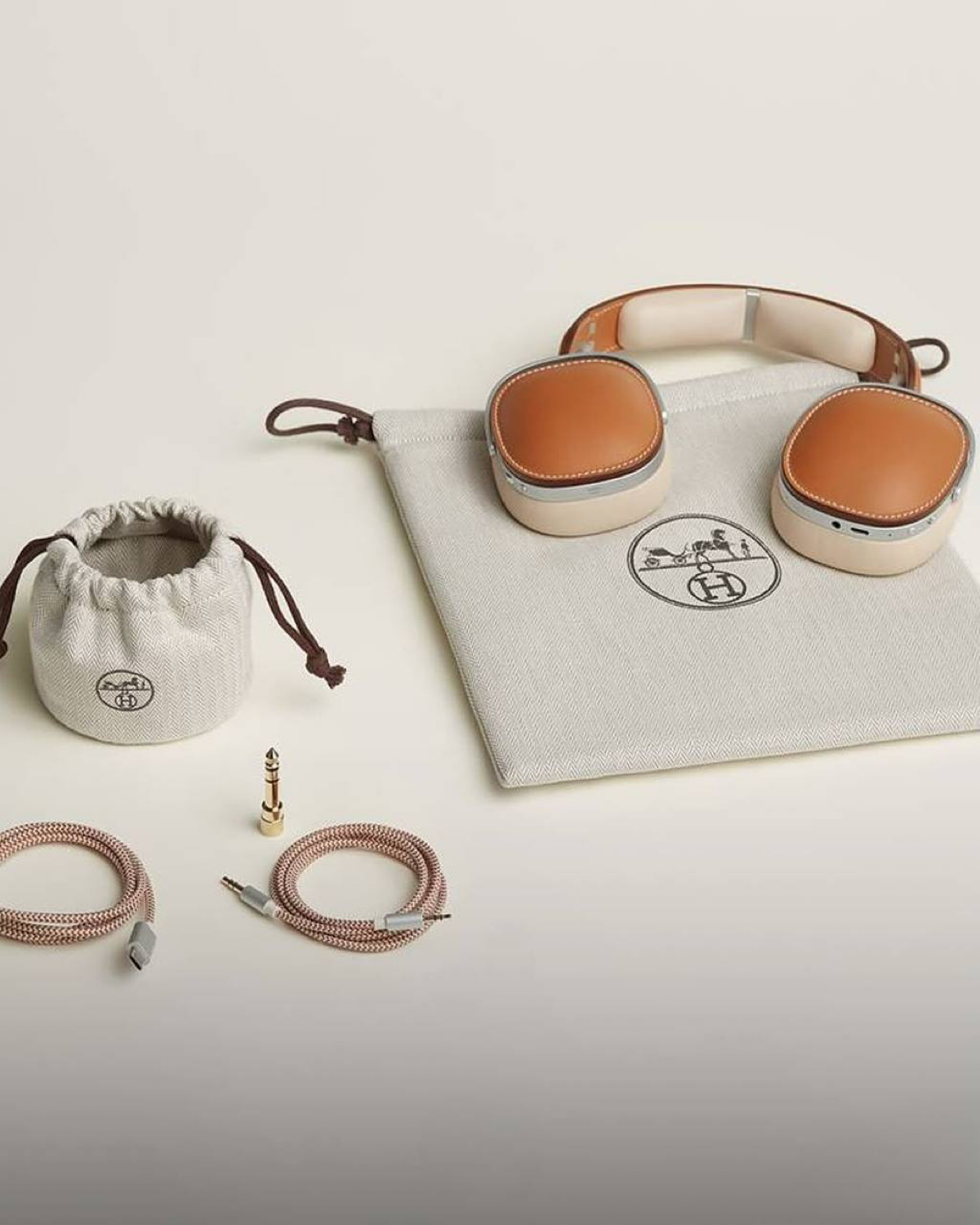 Модные дома тоже идут в технологии | Сетка — социальная сеть от hh.ru