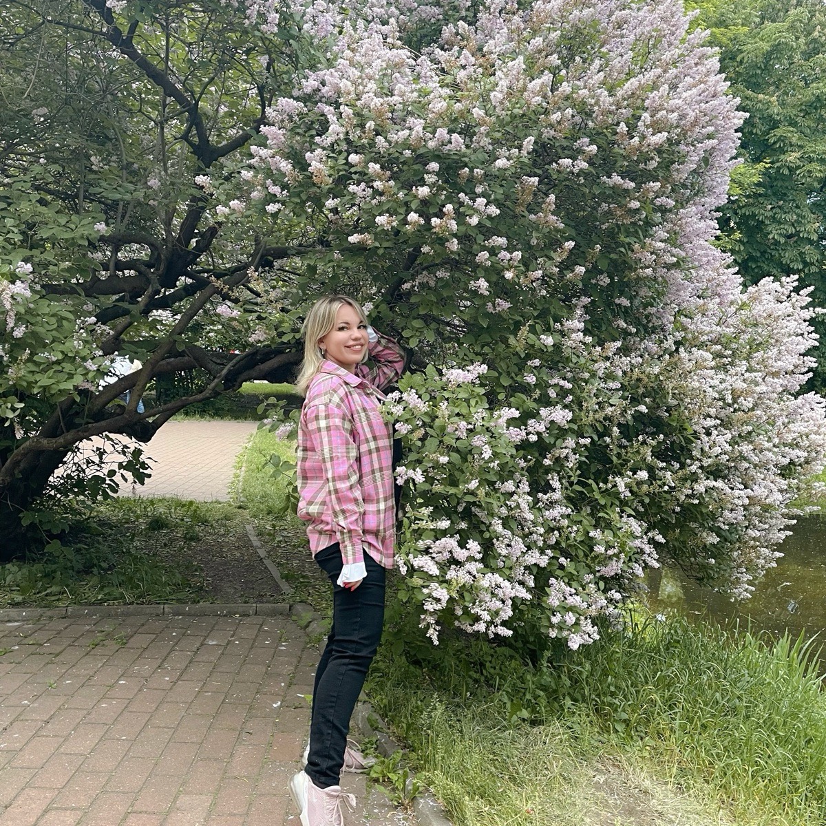 Алена Шкуратова