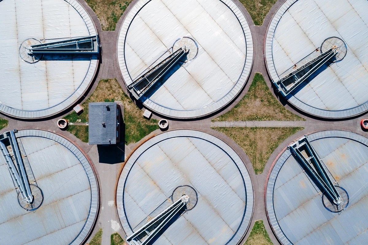 Около 490 млн кубометров 💦🚽сточной воды очистили сооружения Мосводоканала с начала года | Сетка — социальная сеть от hh.ru