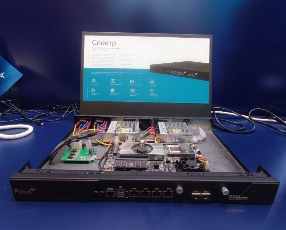 ⏺ Fplus показала на ЦИПР 2025 ПАК «Спектр» — Wi-Fi-решение для создания масштабных беспроводных сетей
Заявлено, что это первая российская разработка подобного уровня, способная поддерживать развертыва... | Сетка — социальная сеть от hh.ru