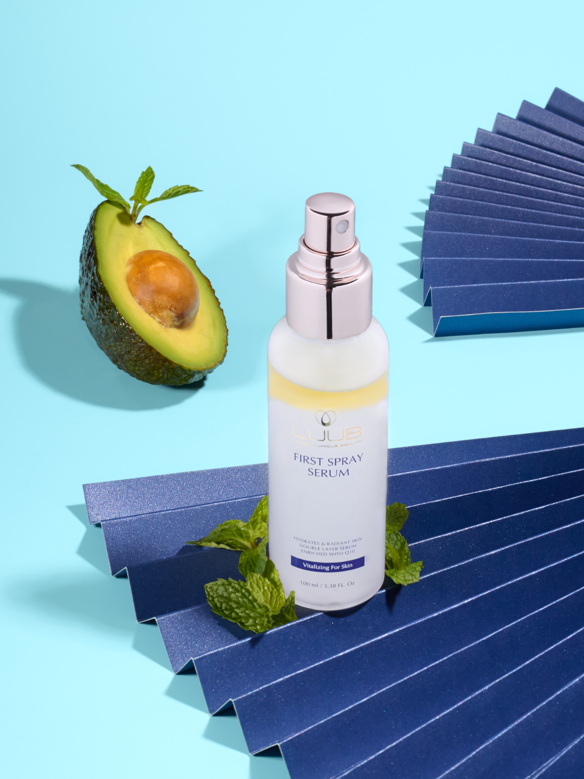 И так, пару месяцев назад была съёмка для нового бренда косметики LUUB  
Ищначально запрос был на фото  для маркетплецсов,каталог +имиджы  
После уже снимали дополнительно имиджевые кадры в более прем... | Сетка — социальная сеть от hh.ru