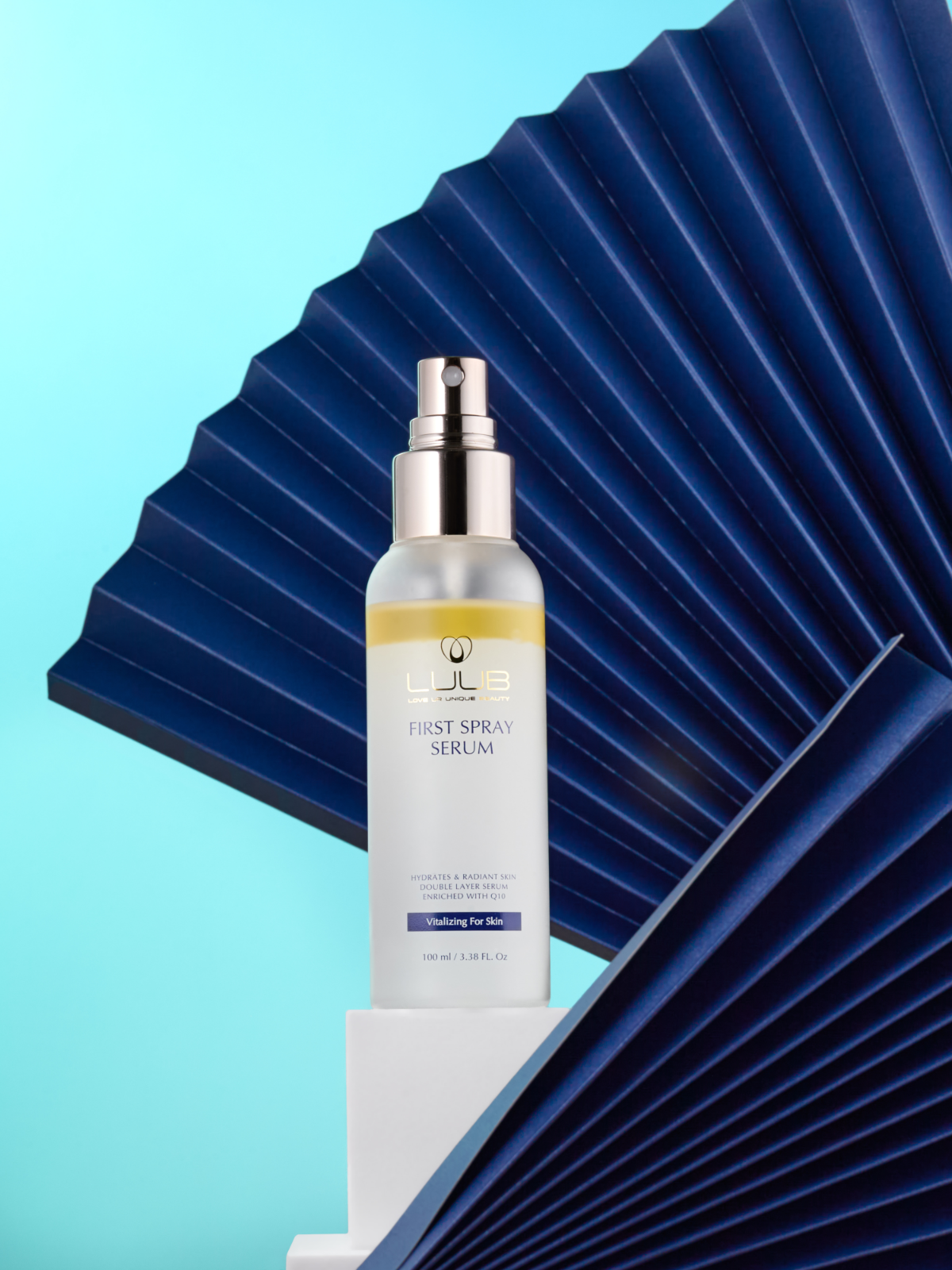 И так, пару месяцев назад была съёмка для нового бренда косметики LUUB  
Ищначально запрос был на фото  для маркетплецсов,каталог +имиджы  
После уже снимали дополнительно имиджевые кадры в более прем... | Сетка — социальная сеть от hh.ru