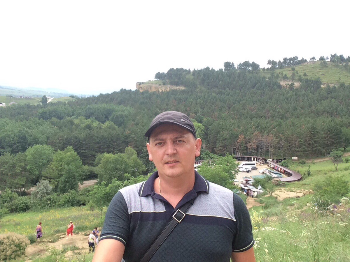 Владимир Полубояров