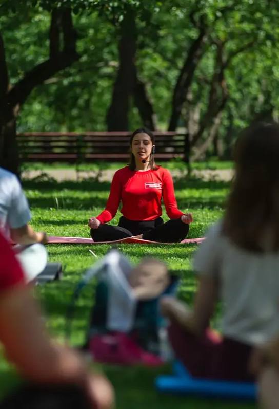 🧘🏼‍♀️На ВДНХ пройдет масштабный фестиваль йоги
21 июня 9:00-19:00
В программе:
▪️йога и медитации под открытым небом
▪️творческие мастер-классы
▪️лекции
▪️концерты и танцевальные номера
▫️Вход свободн... | Сетка — социальная сеть от hh.ru