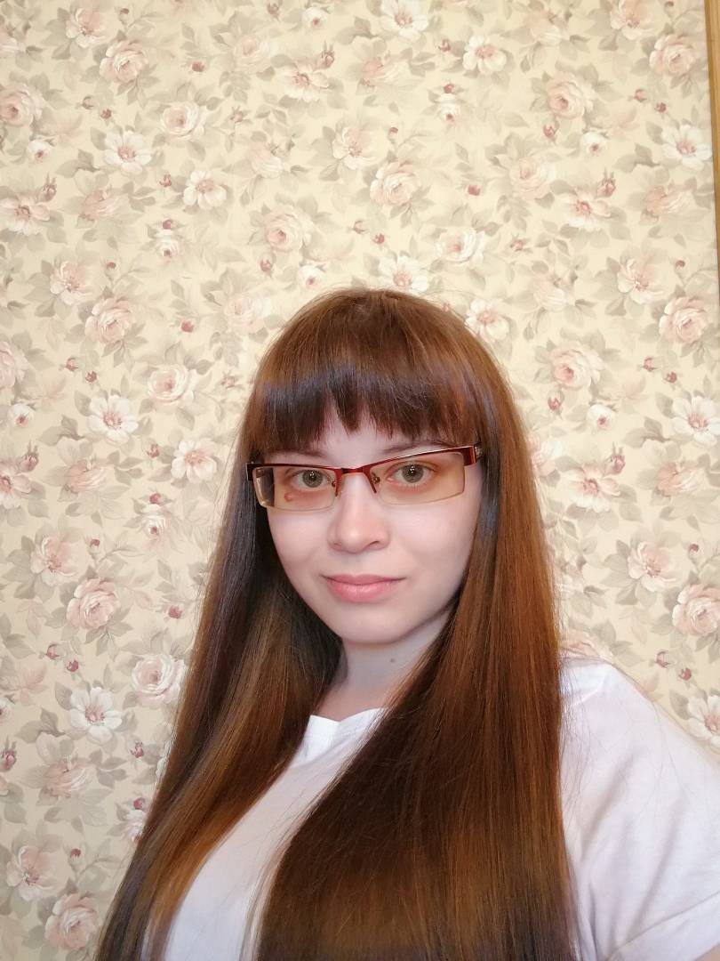 Лена Легошина