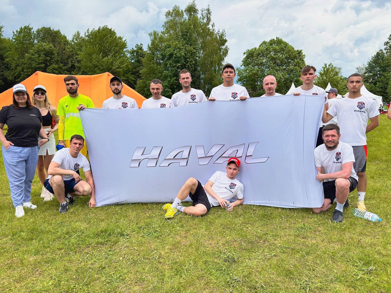 💪 Спорт закаляет — добро объединяет
Команда завода HAVAL в минувшие выходные приняла участие в благотворительном мини-футбольном турнире, посвященном 80-летию Победы | Сетка — социальная сеть от hh.ru
