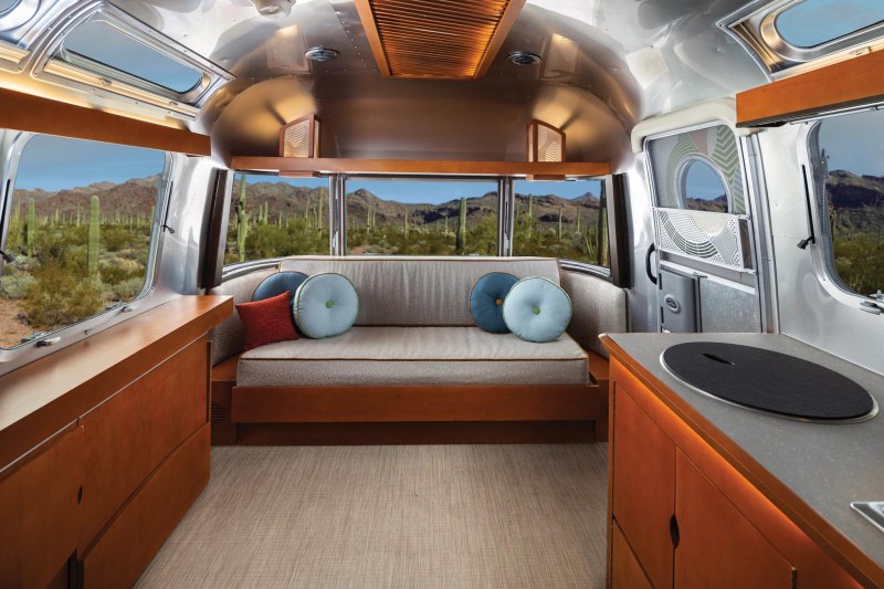 A New Frank Lloyd Wright-Inspired Airstream Debuts
Airstream Frank Lloyd Wright Foundation Usonian Limited Edition Travel Trailer
Airstream, the legendary manufacturer of silver bullet recreational ve... | Сетка — социальная сеть от hh.ru