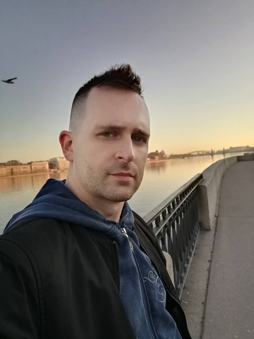 Виталий Борхварт | Сетка — социальная сеть от hh.ru