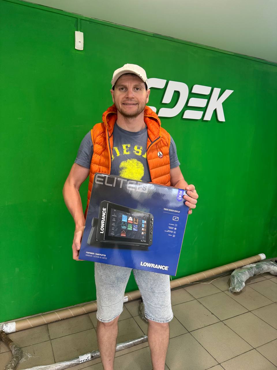 Очередная отгрузка самого топового картплоттера по продажам в России ! Lowrance Elite FS - 9 с датчиком activ imagine 3-1 , прибор русифицирован , стоит последняя прошивка 25 | Сетка — социальная сеть от hh.ru