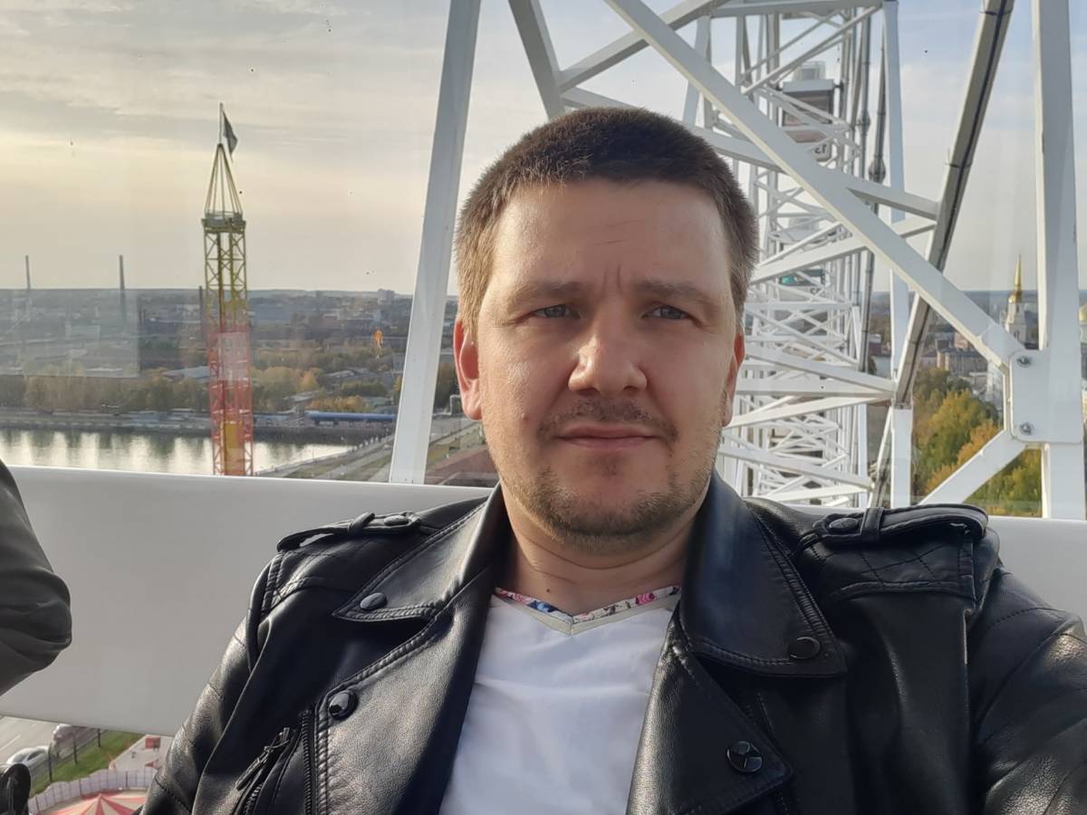 Антон Яценко