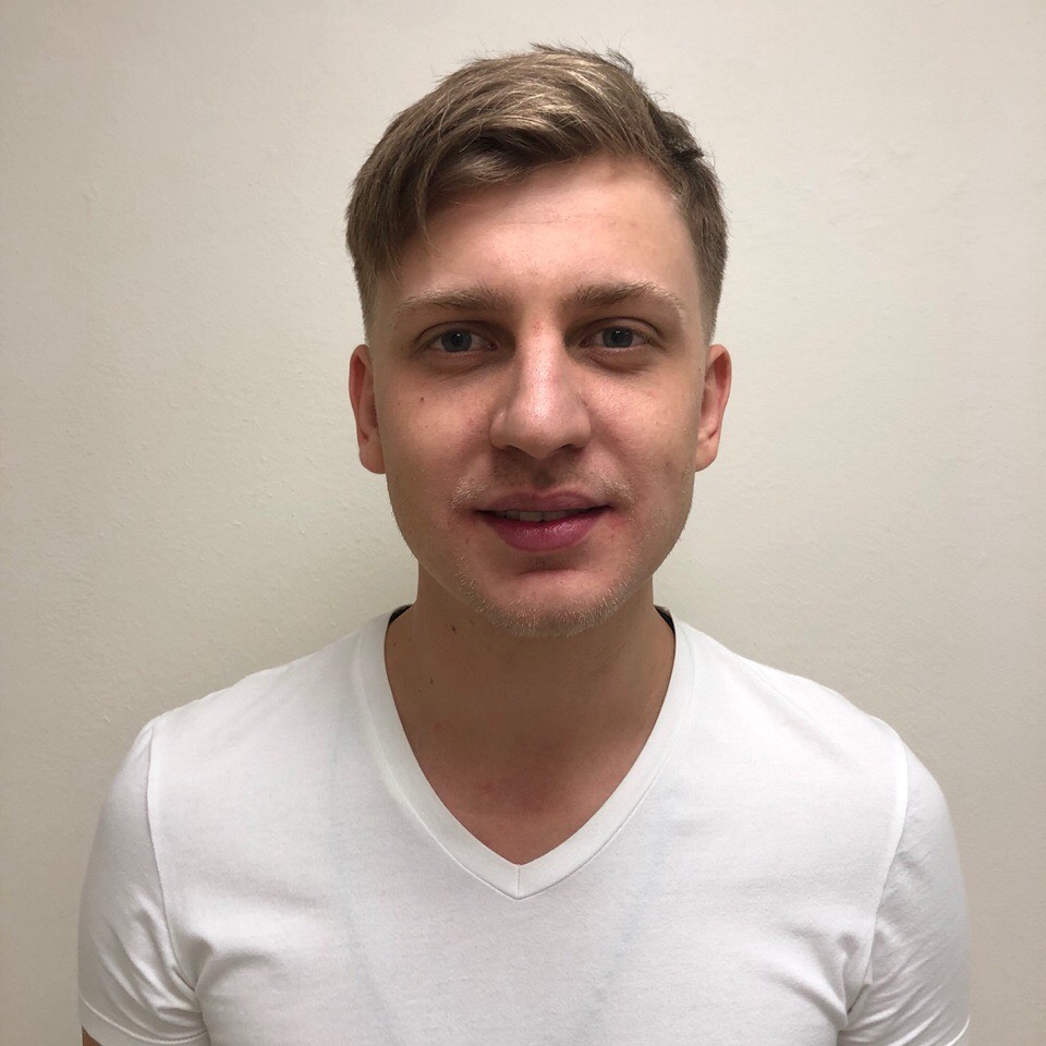 Никита Леонов