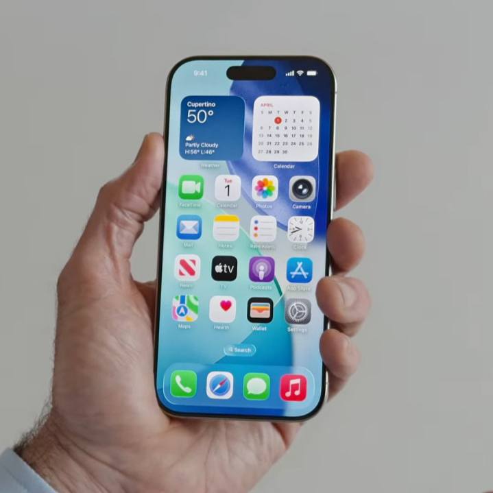 iOS 26 — мне не нравится
Вчера была представлена новая система iOS, не буду расписывать технические подробности, выскажусь по визуалу | Сетка — социальная сеть от hh.ru