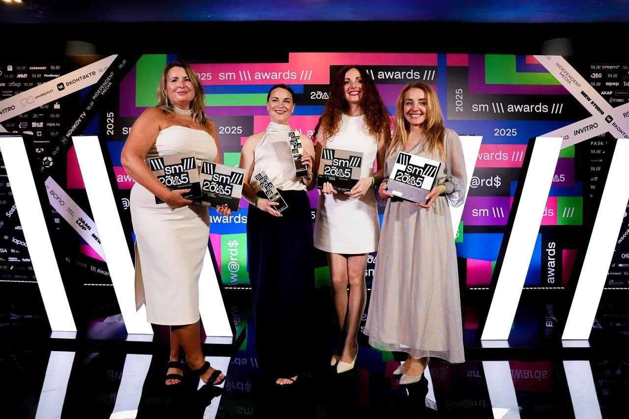 А вот и полный фотоотчет SM AWARDS CEREMONY
Чтобы не потеряться, отсортировали по дням. Ищите себя, забирайте, публикуйте и не забывайте отмечать наш аккаунт 😉😉 | Сетка — социальная сеть от hh.ru