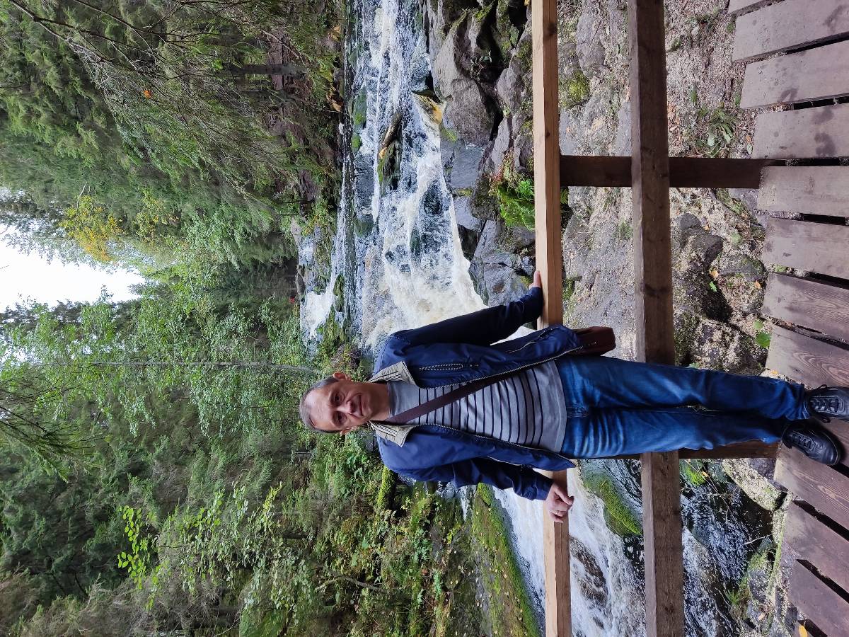 Андрей Петров