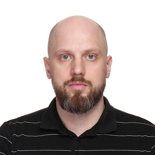 Артём Углов