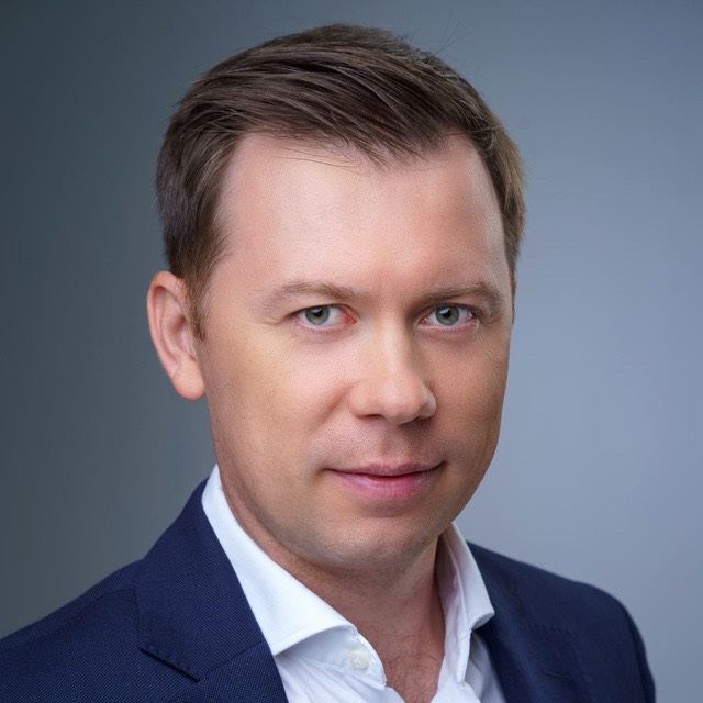 Роман Иванов