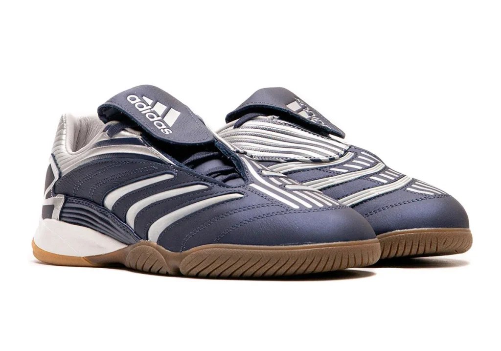 НОВОСТИ ✈️
1 июня 2025 года компания Adidas выпустила долгожданную модель Predator Sala — футзальные кроссовки, вдохновлённые культовыми бутсами Predator Absolute 2006 года | Сетка — социальная сеть от hh.ru