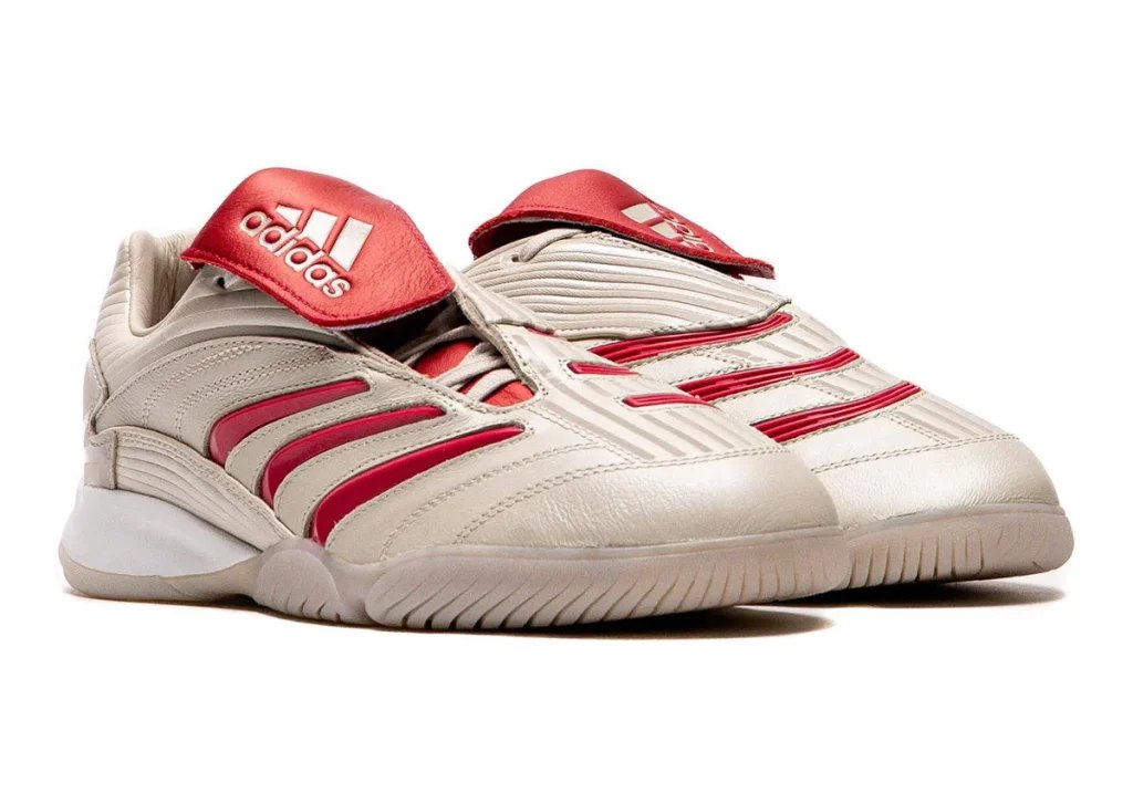 НОВОСТИ ✈️
1 июня 2025 года компания Adidas выпустила долгожданную модель Predator Sala — футзальные кроссовки, вдохновлённые культовыми бутсами Predator Absolute 2006 года | Сетка — социальная сеть от hh.ru