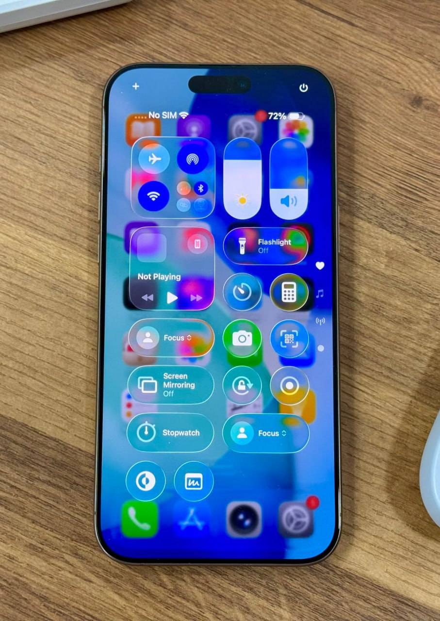 «Жидкое стекло» iOS 26 — полный ПРОВАЛ. Первые тестеры в шоке с неюзабельного редизайна | Сетка — социальная сеть от hh.ru