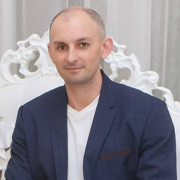 Александр Адоньев