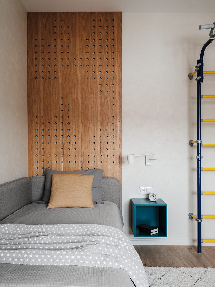 Функциональный минимализм и люстра с женским именем в проекте дизайнера Марии Детковой. Смотрите на сайте wajournal.ru
Автор проекта: дизайнер Мария Деткова.
Фотограф: Наталья Бочкова | Сетка — социальная сеть от hh.ru