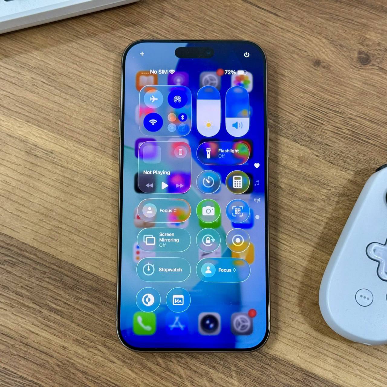 «Apple, зачем вам слепые дизайнеры?» — самый большой редизайн операционки оказался самым большим провалом для компании. В сети хейтят решение Apple и говорят, что на это просто невозможно смотреть | Сетка — социальная сеть от hh.ru