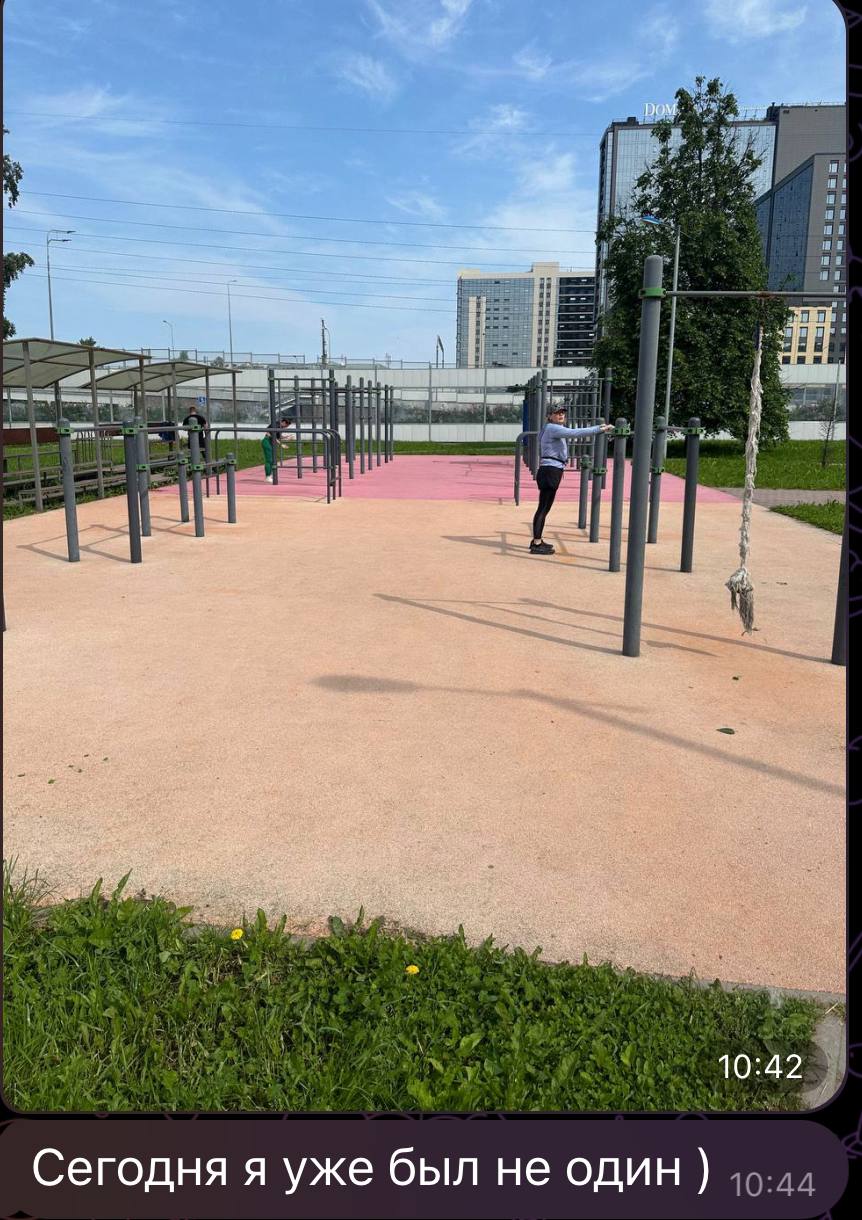 Я вынудила не только человека с гипсом, но и беременную женщину идти в ЗОЖ 😂
Стена почета, как положено 😍♥️
Очень кайфую от ваших многочисленных сообщений, даже от тех, кто без фото 🔥✨
Все молодцы и к... | Сетка — социальная сеть от hh.ru