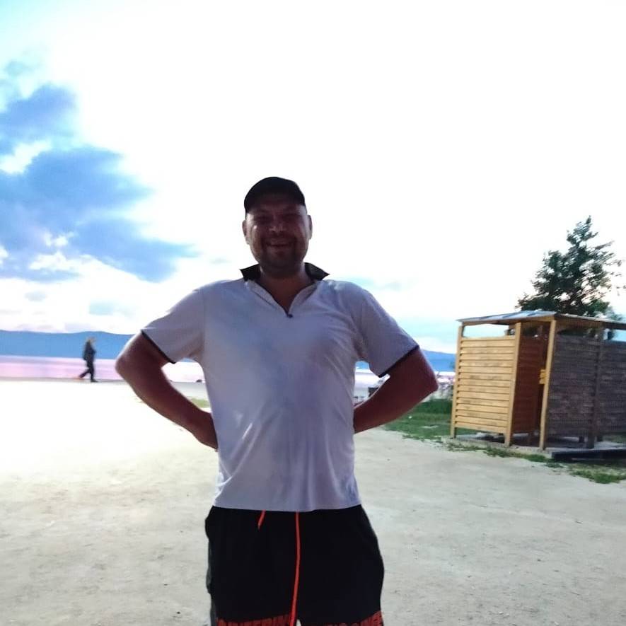 Андрей Богданов