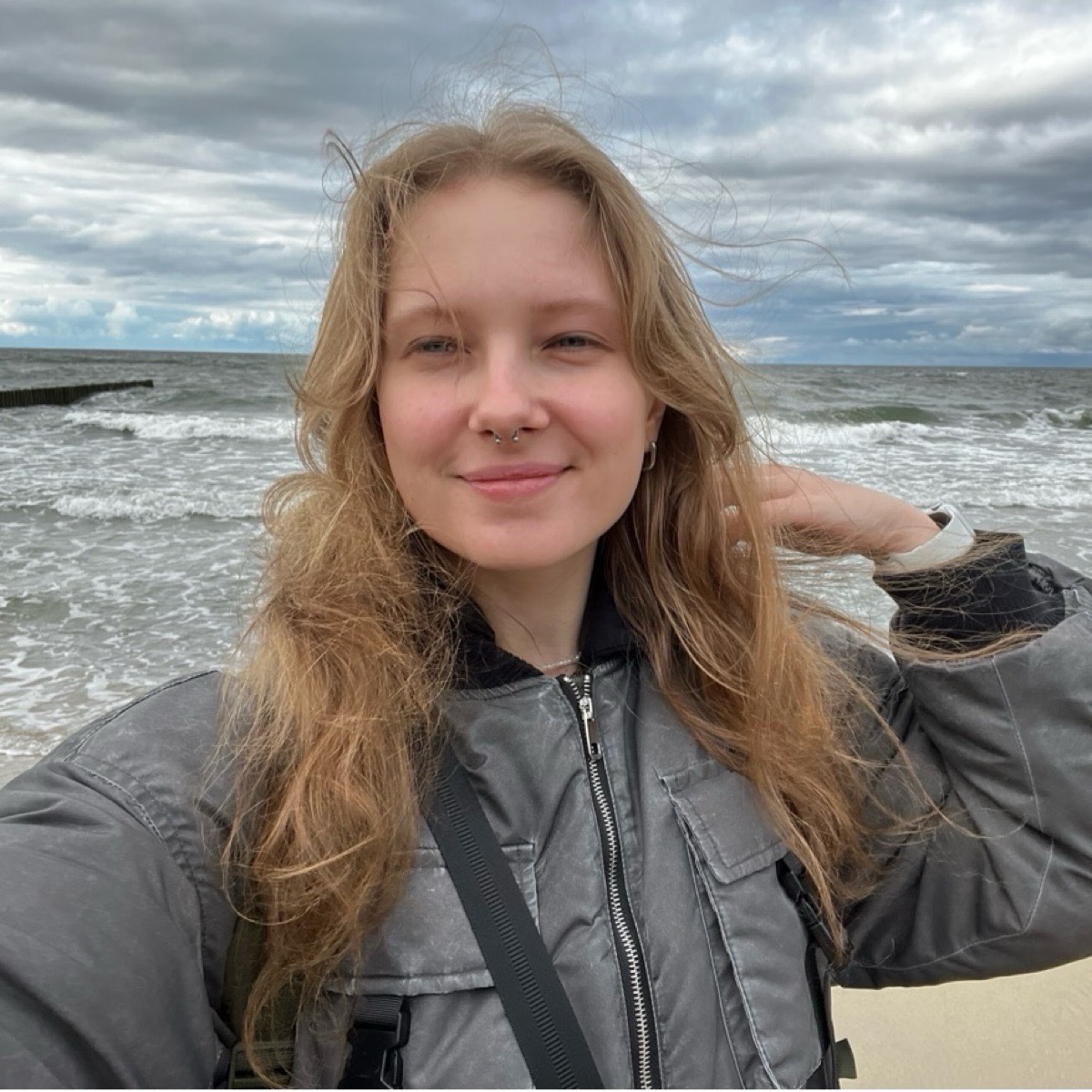 Анна Апполонова
