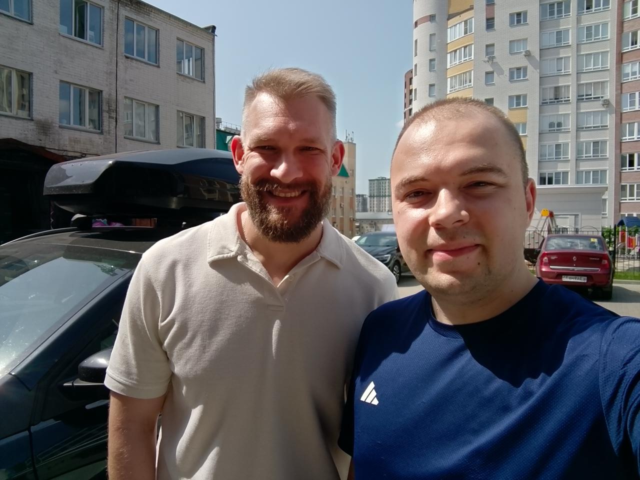 #Networking: Визит в Киров к основателю «Синаптик» Олегу Кошкину
По пути в Кинешму заехали в Киров — встретились с Олегом Кошкиным, основателем IT-компании «Синаптик» | Сетка — социальная сеть от hh.ru