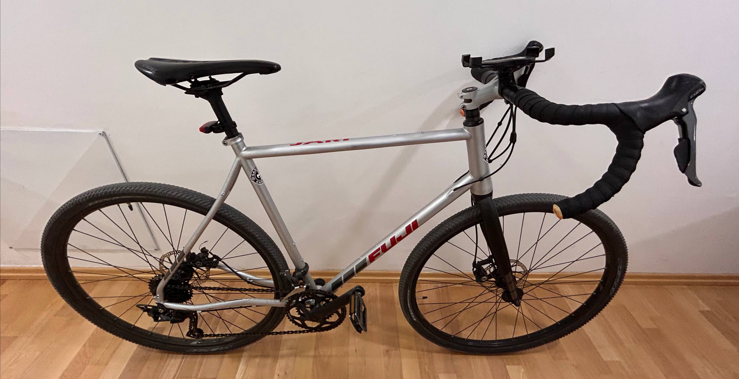 Как-то так
450€ сторговал 🥹
Могу продать прям щас за 550€ с новым седлом, кому интересно 🤨 | Сетка — социальная сеть от hh.ru