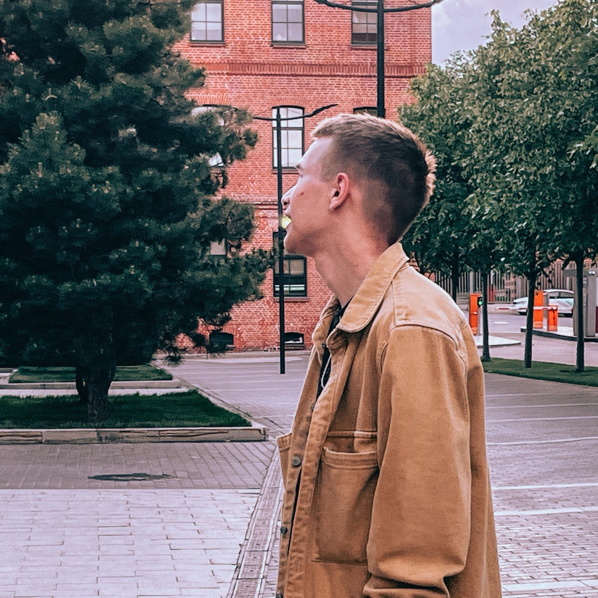 Андрей Тарасов