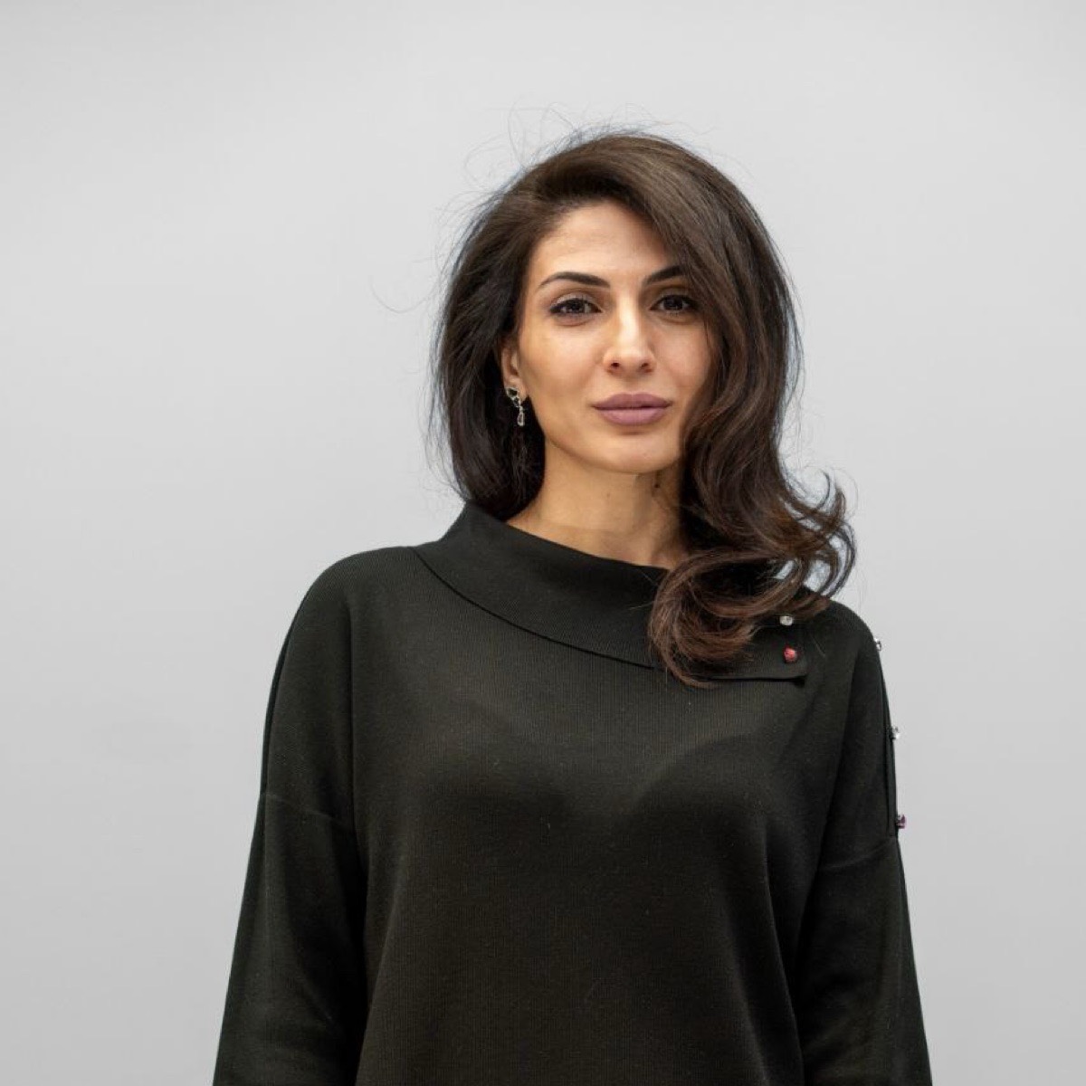 Афина Эмануилиди | Сетка — социальная сеть от hh.ru