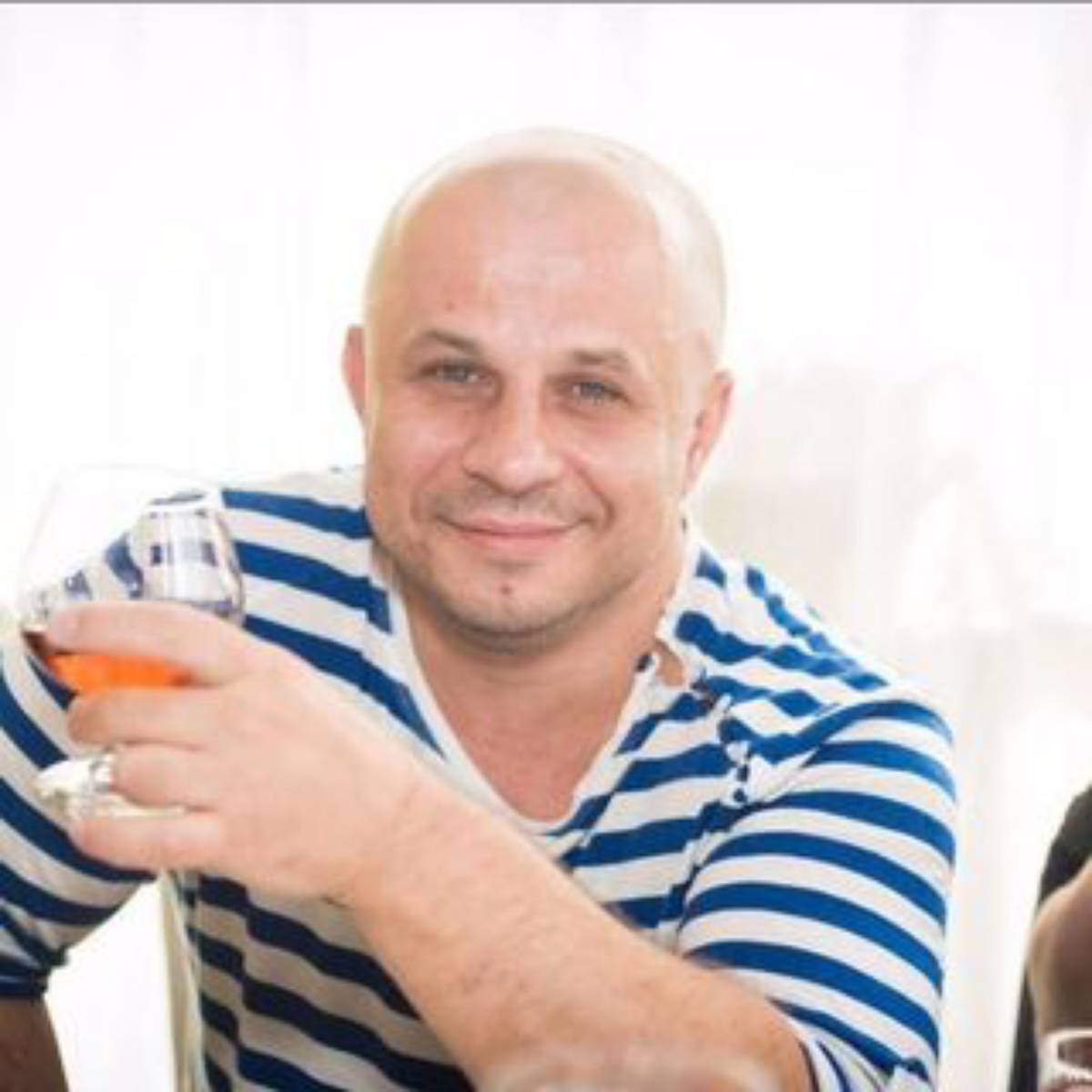 Илья Устинов