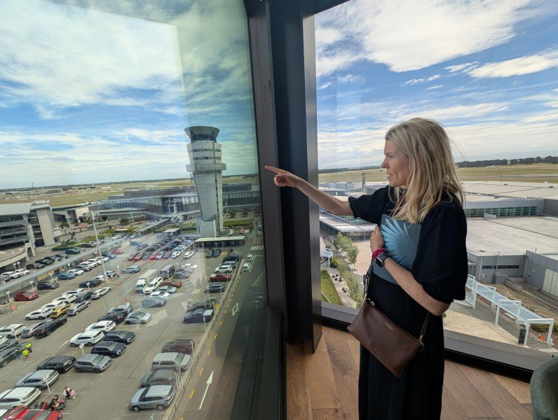 Christchurch Airport Is Trying
Claire Waghorn, the airport’s sustainability transition leader, on the top floor of the Novotel Christchurch Airport | Сетка — социальная сеть от hh.ru