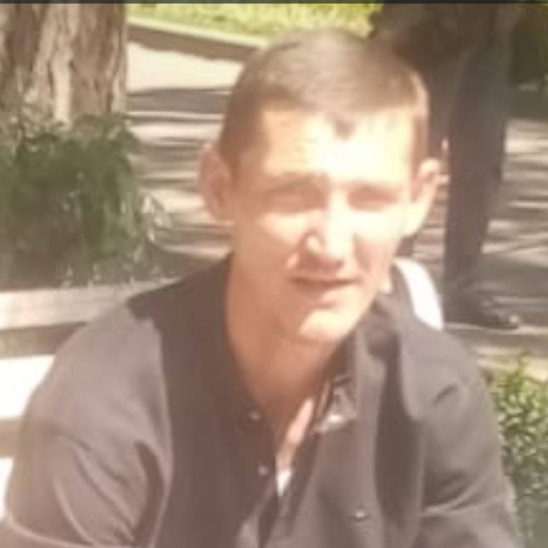 Антон Волков