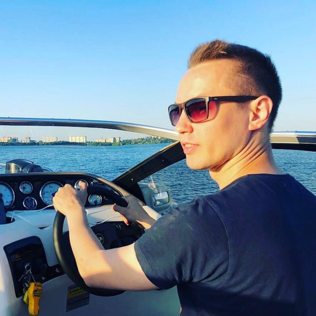 Денис Иванников | Сетка — социальная сеть от hh.ru