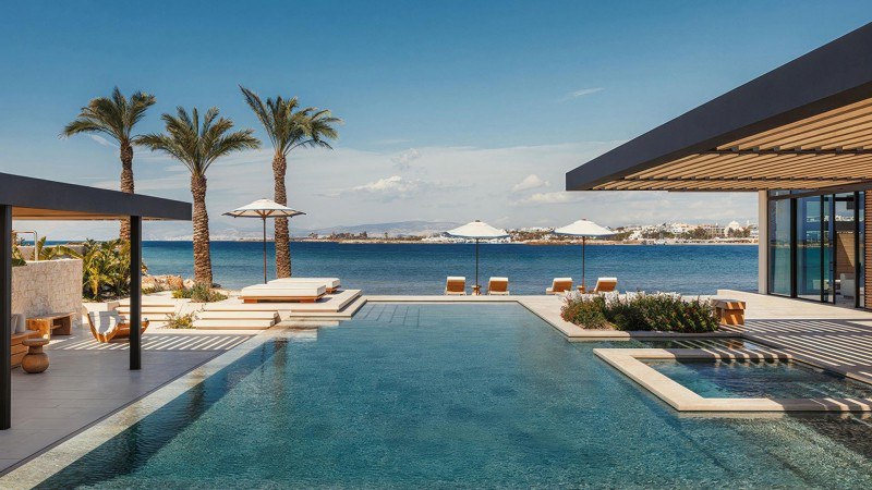 Undiscovered Beach Getaways
Discover what many overlook beyond Santorini and Mykonos—hidden gems and serene beaches across Greece | Сетка — социальная сеть от hh.ru